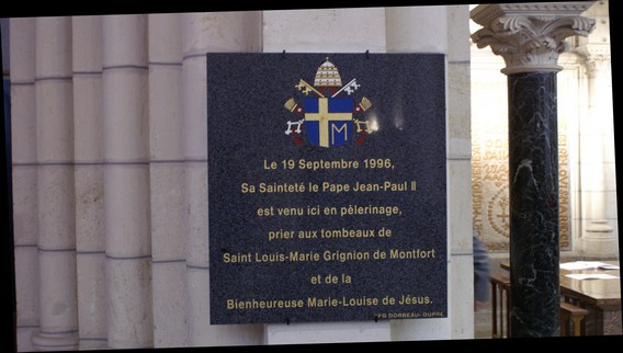 BASILIQUE SAINT LOUIS-MARIE GRIGNION DE MONTFORT